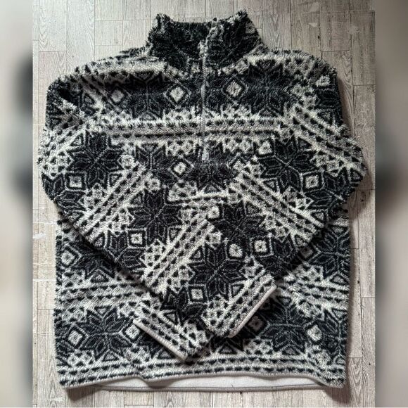 Prince & Fox, B&W Snowflake, Fleece, Half Zip Pullover - Picture 6 of 16